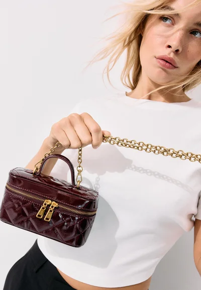 Stradivarius Стеганая сумка через плечо с ручкой