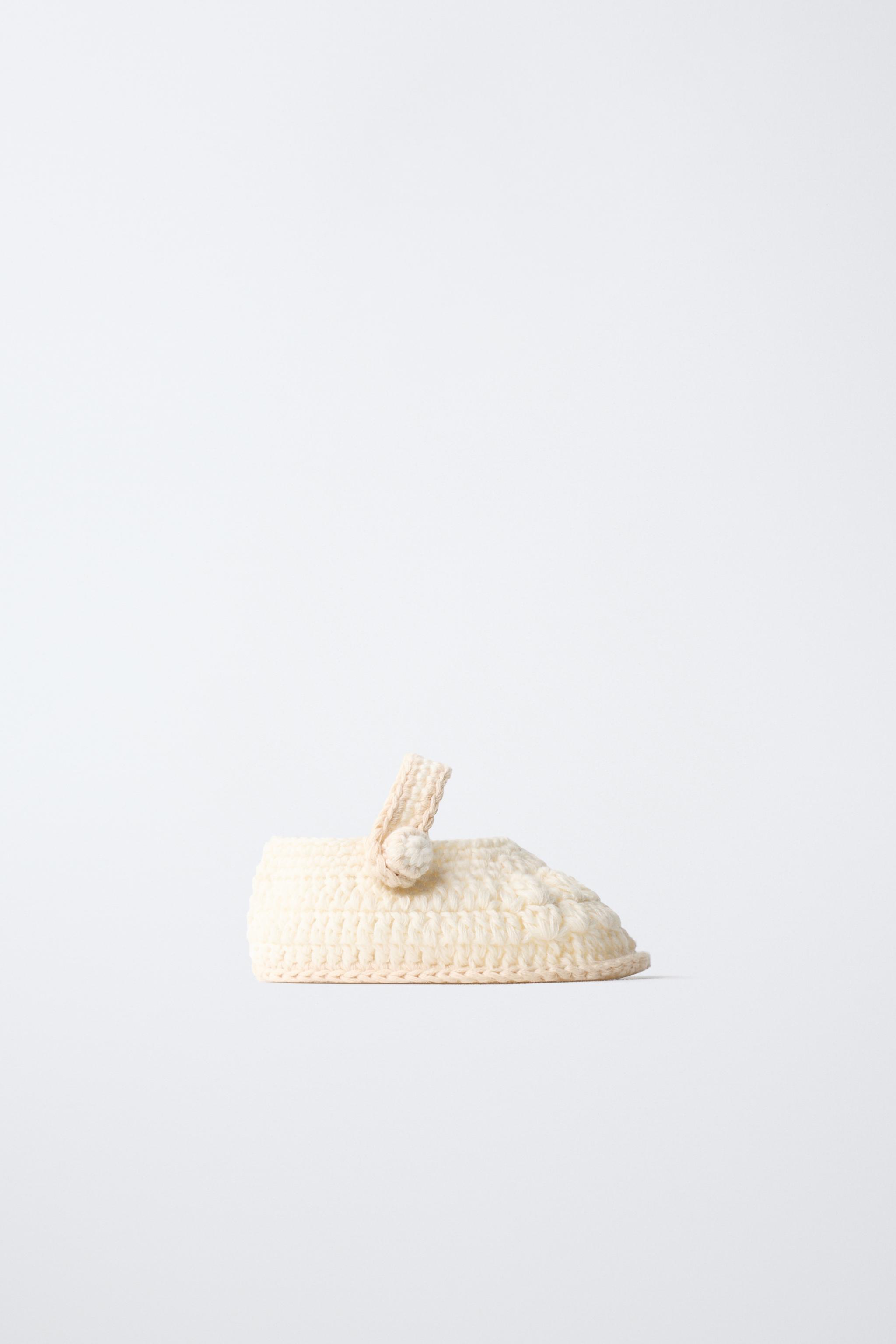 Zara CHUNKY KNIT BOOTIES