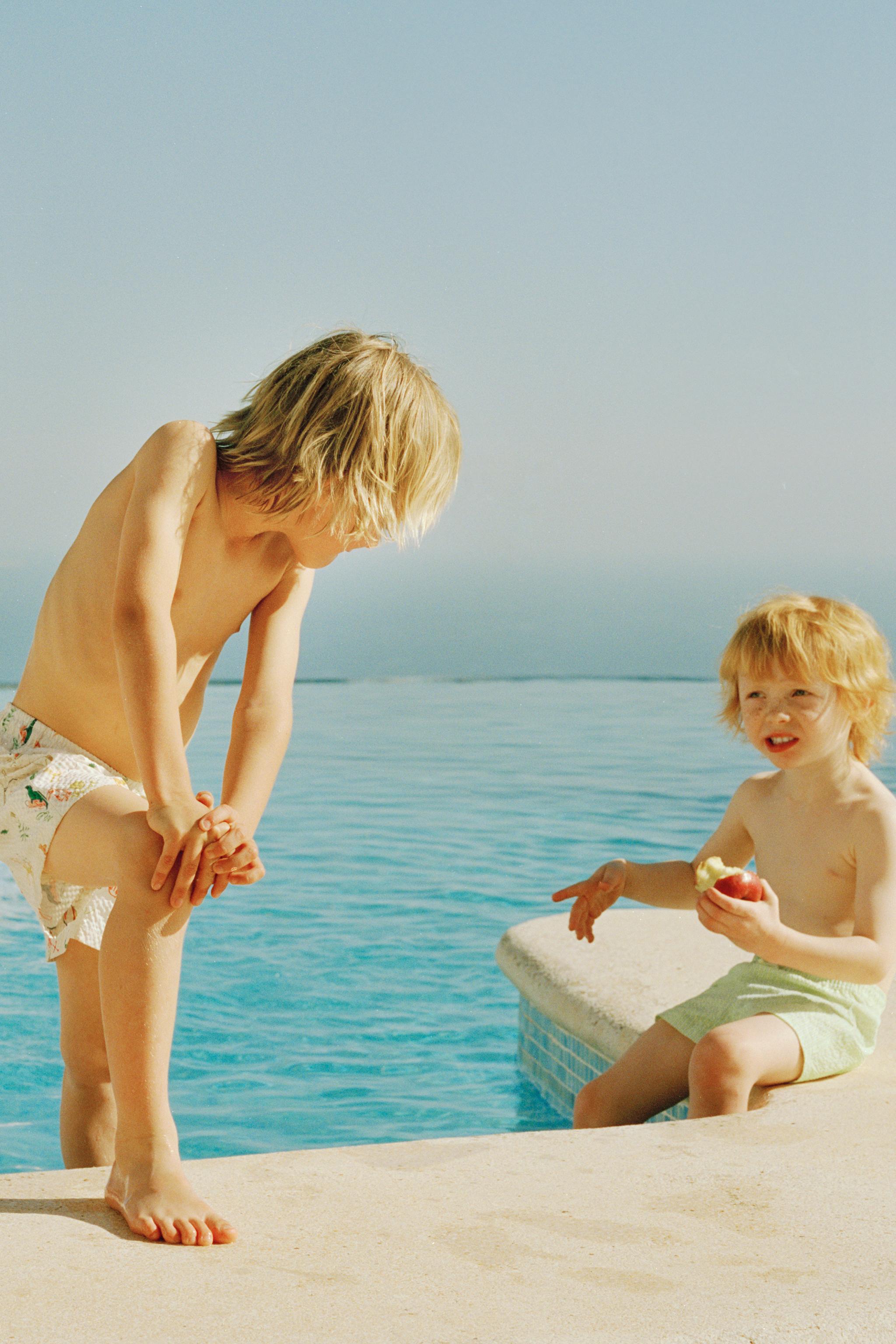 Zara 2-6 YEARS / STRIPED TEXTURED SWIM SHORTS